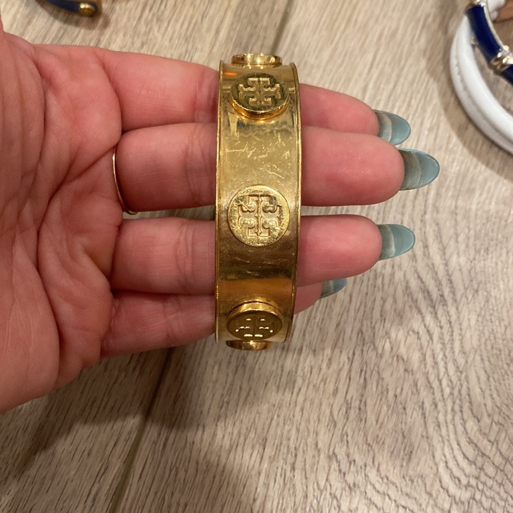 Good Condition Tory Burch Bangle - image 4